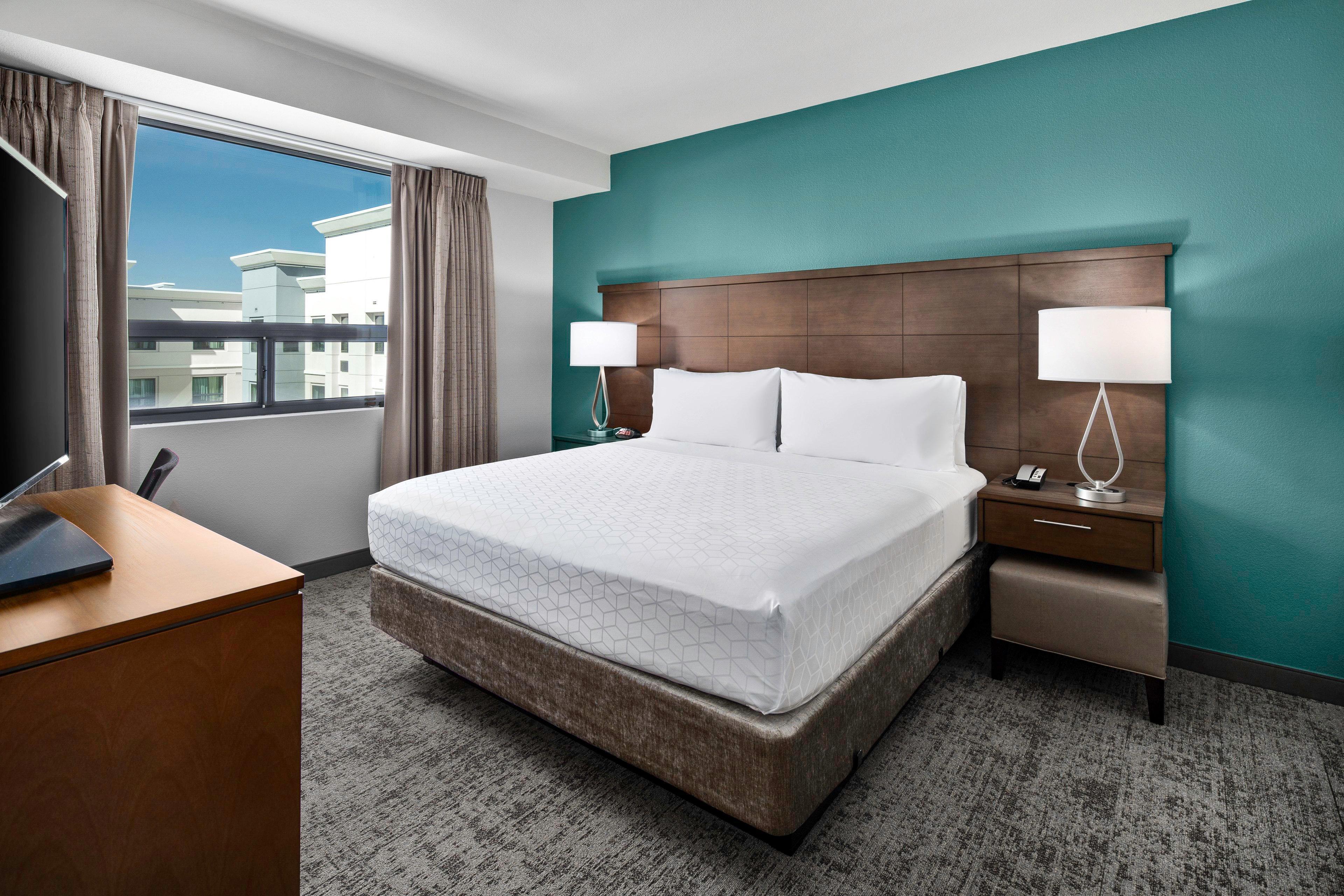 สเตย์บริดจ์ สวีท เออร์ไวน์ - จอห์น เวย์น แอร์พอร์ต Hotel ภายนอก รูปภาพ