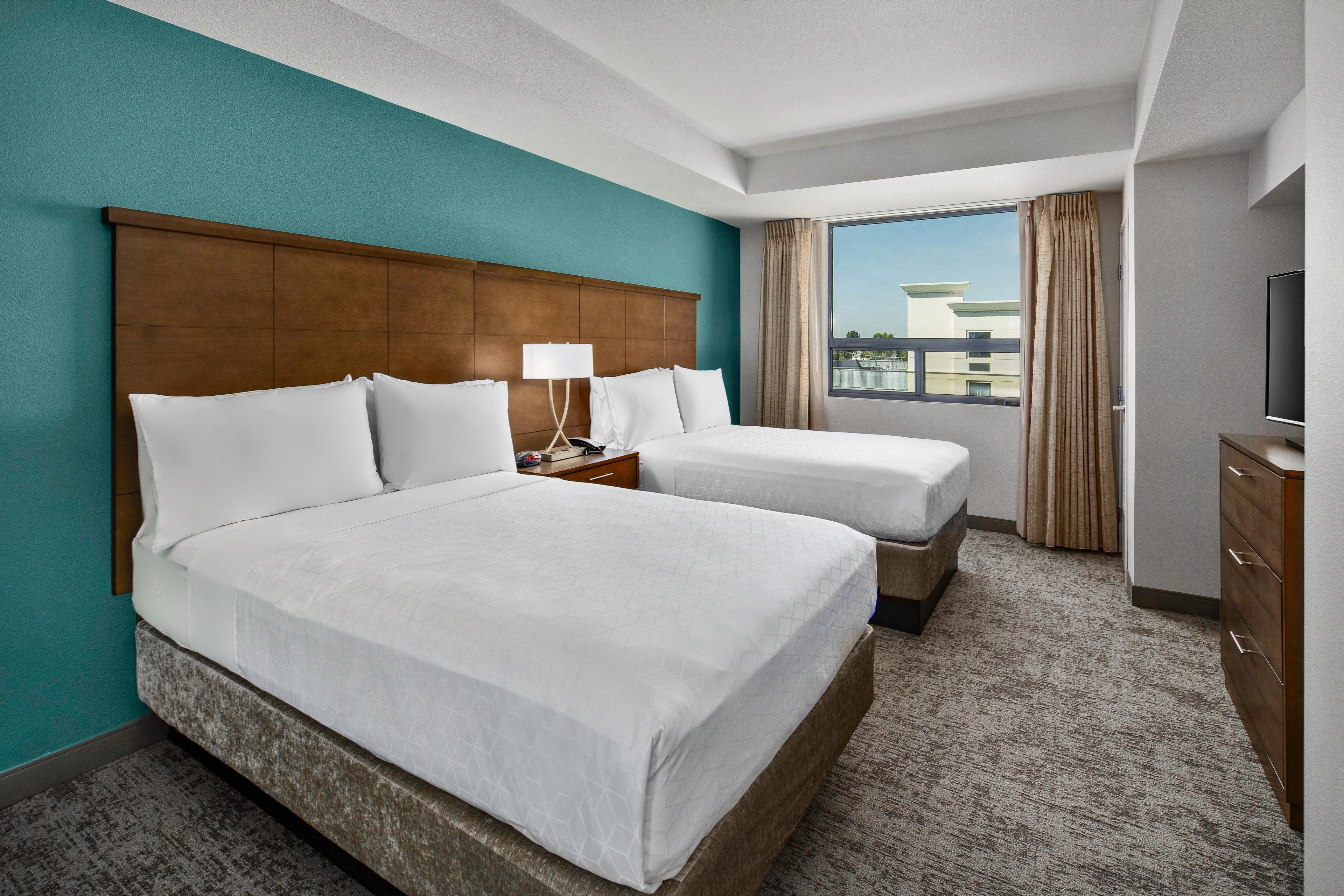 สเตย์บริดจ์ สวีท เออร์ไวน์ - จอห์น เวย์น แอร์พอร์ต Hotel ภายนอก รูปภาพ